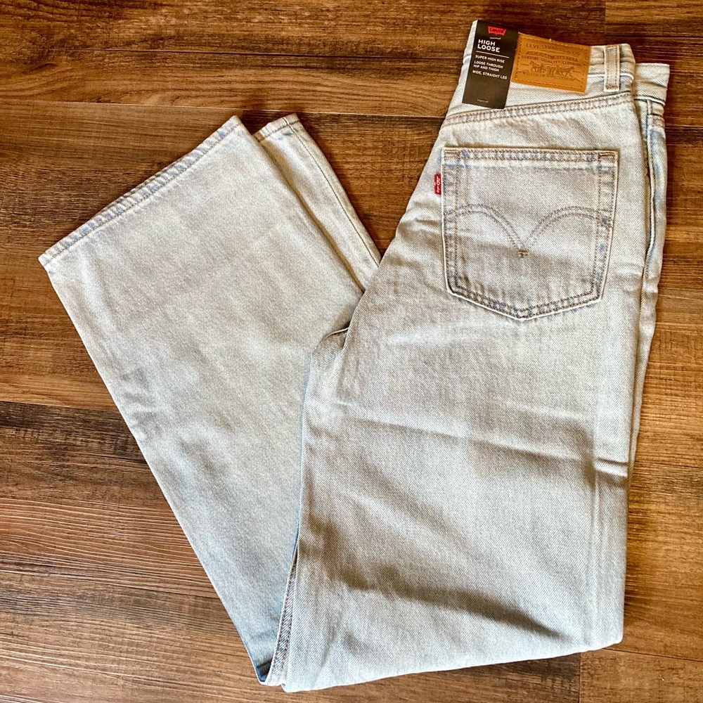 Levi’s Premium High Loose Jeans